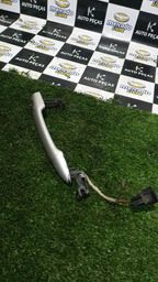 MAÇANETA TRASEIRA ESQUERDA RENAULT FLUENCE 2015