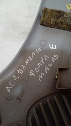 ACABAMENTO PORTA MALAS LADO ESQUERDO RENAULT MEGANE 03/05