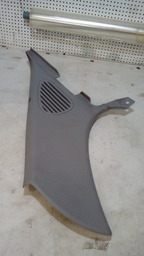 ACABAMENTO PORTA MALAS LADO DIREITO RENAULT MEGANE 03/05