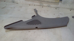 ACABAMENTO PORTA MALAS LADO DIREITO RENAULT MEGANE 03/05