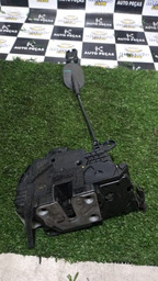 MAÇANETA DIANTEIRA ESQUERDA RENAULT FLUENCE 2015