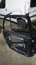 PORTA TRASEIRA ESQUERDA PICASSO 2004