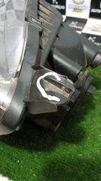 FAROL DIANTEIRO ESQUERDO RENAULT KWID 2018 AVARIA NO SUPORTE