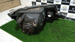 FAROL DIANTEIRO ESQUERDO RENAULT KWID 2018 AVARIA NO SUPORTE