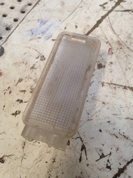 LANTERNA PORTA MALAS CORTESIA XSARA PICASSO