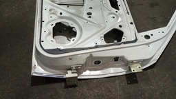 PORTA ESQUERDA PEUGEOT PARTNER 2003 SEM O FRISO PRETO