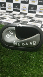 MAÇANETA INTERNA DA MEGANE 2012 DIANTEIRA ESQUERDA