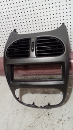 MOLDURA CENTRAL COM DIFUSOR PEUGEOT 206 *UNIDADE