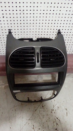 MOLDURA CENTRAL COM DIFUSOR PEUGEOT 206 *UNIDADE
