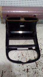 MOLDURA CENTRAL COM DIFUSOR PEUGEOT 206 *UNIDADE