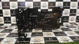 Suporte( Tampa ) De Bateria Clio 2007