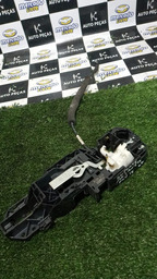 SUPORTE MAÇANETA RENAULT FLUENCE 2015 DIANTEIRA DIREITA