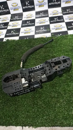 Suporte Maçaneta Renault Fluence 2015 Traseira Direita