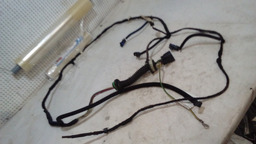 CHICOTE PORTA MALAS PEUGEOT 208