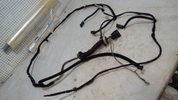 CHICOTE PORTA MALAS PEUGEOT 208