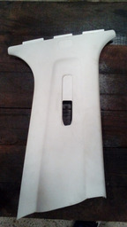 MOLDURA CENTRAL COLUNA LATERAL DIANTEIRO DIREITO PEUGEOT 208