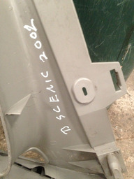 Moldura Interna Vidro Vigia Lado Direito Renault Scenic