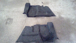 Par De Carpete Lateral Porta Malas Peugeot 206 Sw 2006