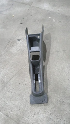 CONSOLE CENTRAL KWID 2018