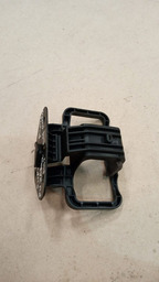 SUPORTE PUXADOR DA PORTA DIANTEIRA ESQUERDA C4 PALLAS 2012