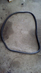 BORRACHA PORTA TRASEIRA ESQUERDA PEUGEOT 208