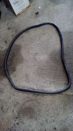 BORRACHA PORTA TRASEIRA ESQUERDA PEUGEOT 208