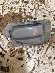 MAÇANETA INTERNA DIANTEIRA ESQUERDA PICASSO *VALOR UNITARIO