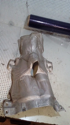 PROTETOR TÉRMICO ESCAPE RENAULT CLIO HATCH 2016