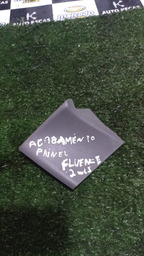 ACABAMENTO DE PAINEL DO FLUENCE 2015