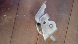 DOBRADIÇA PORTA DIANTEIRA DIREITA C3 AIR CROSS 2013