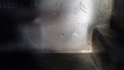SUPORTE CARCAÇA CAIXA DE FUSIVEL PEUGEOT 208 9671941780