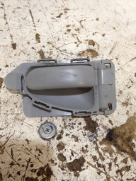 MAÇANETA INTERNA TRASEIRA ESQUERDA XSARA PICASSO *UNIDADE