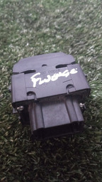 BOTÃO QUE ABRE O TANQUE DE COMBUSTÍVEL FLUENCE 2015