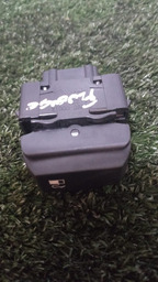 BOTÃO QUE ABRE O TANQUE DE COMBUSTÍVEL FLUENCE 2015