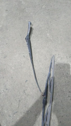 BRAÇO DO LIMPADOR DE PARA-BRISA LADO ESQUERDO PARTNER 2003