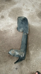 CAPA DE RODA DIANTEIRA ESQUERDA PARTNER 2003