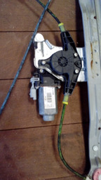 MAQUINA DE VIDRO DIANTEIRA DIREITA C3 AIR CROSS 1.6 16V