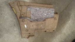 ACABAMENTO LATERAL DIREITA CARPETE PORTA MALAS C3 AIR CROSS