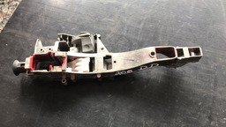 MAÇANETA SEM MOLDURA DIANTEIRO DIREITA PEUGEOT 208