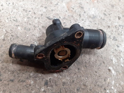 Carcaça Camara Valvula Termostatica Clio 1.0 8v 2000