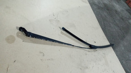 BRAÇO DO LIMPADOR PARA-BRISA DIANTEIRO L.D PICASSO 2008