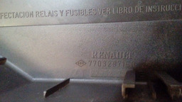 TAMPA CAIXA FUSIVEL RENAULT MEGANE 2.0 16V