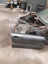 PORTA DIANTEIRA DIREITA RENAULT LAGUNA