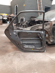 PORTA TRASEIRA ESQUERDA RENAULT LAGUNA