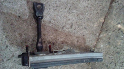 LIMITADOR DE PORTA TRASEIRO ESQUERDO PEUGEOT 208