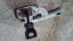 LIMITADOR DE PORTA TRASEIRO ESQUERDO PEUGEOT 208