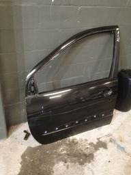 PORTA DIANTEIRA ESQUERDA SCENIC 1.6 2001