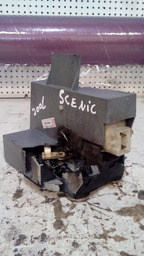 FECHADURA DIANTEIRA DIREITA RENAULT SCENIC 2001