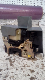 FECHADURA DIANTEIRA DIREITA RENAULT SCENIC 2001