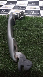 MAÇANETA TRASEIRA ESQUERDA MEGANE GRAND TOUR 2012